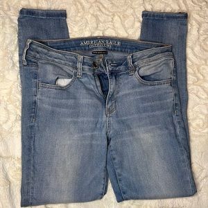 American Eagle, Jeggings, mid/low rise. Light wash. Good condition.